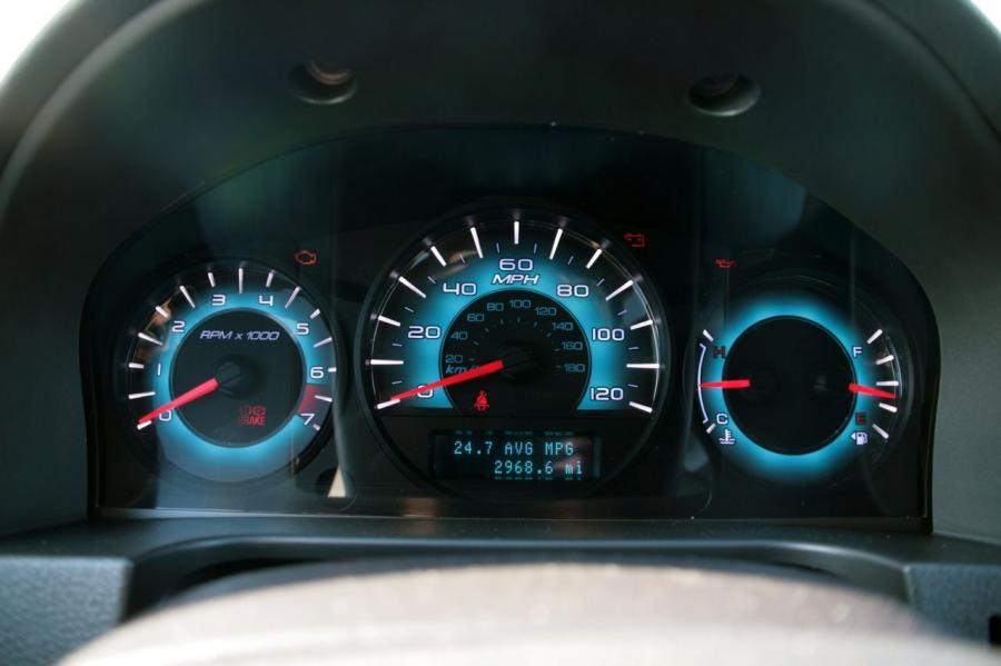  Ford Fusion SE 6MT 2010 года  (фото 16 из 35)